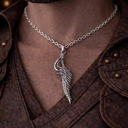 Reduvia Dagger Necklace