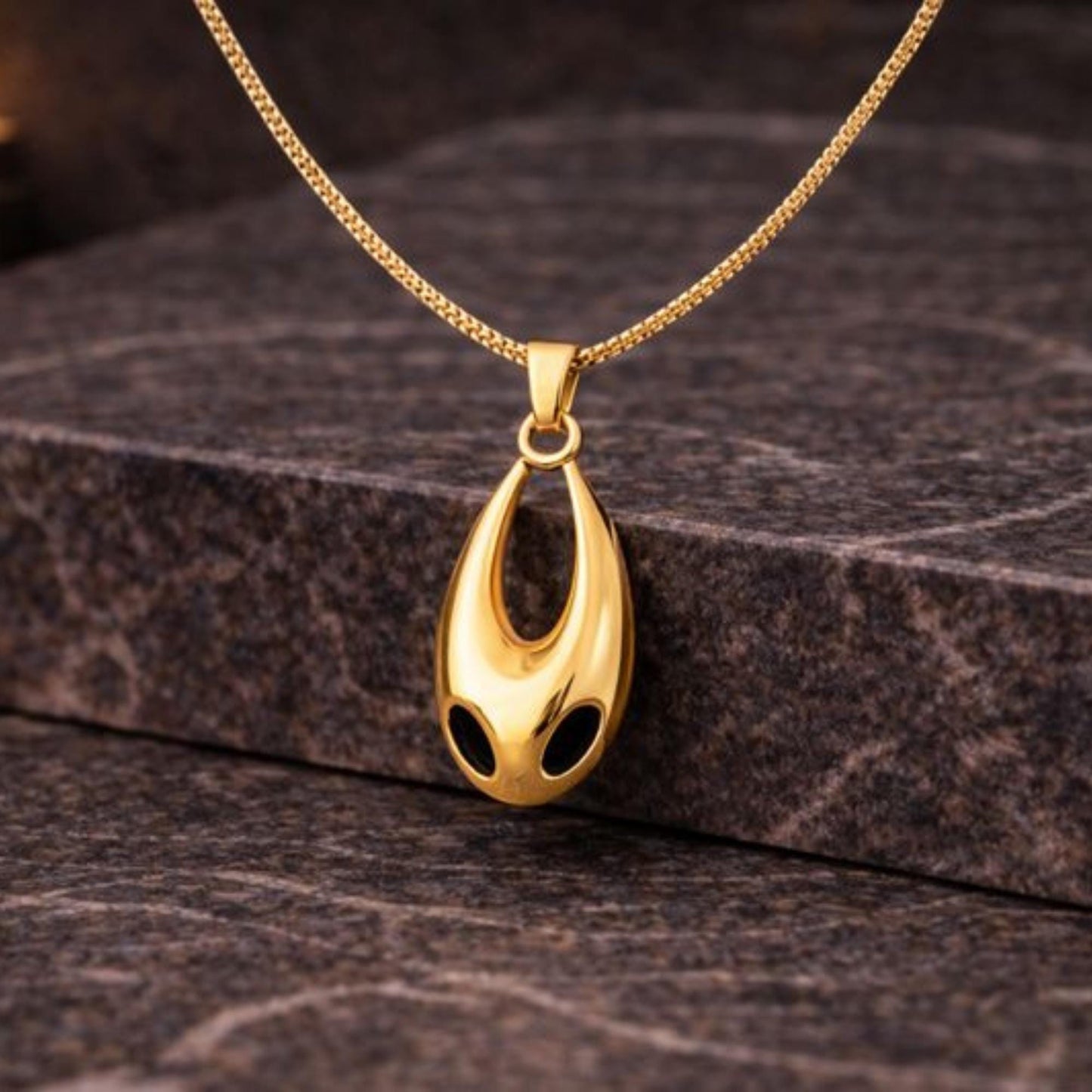Hollow Knight Hornet Necklace