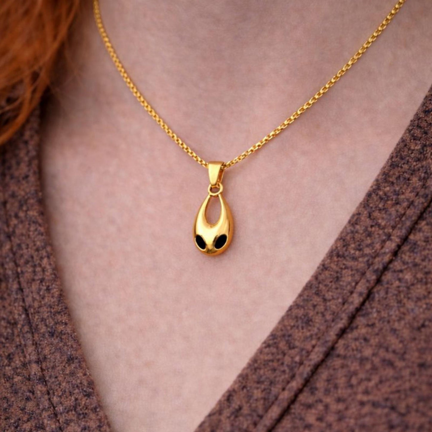 Hollow Knight Hornet Necklace